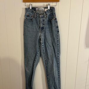 Express Bleus High Rise Vintage Style Classic Mom Jeans Size 3/4
